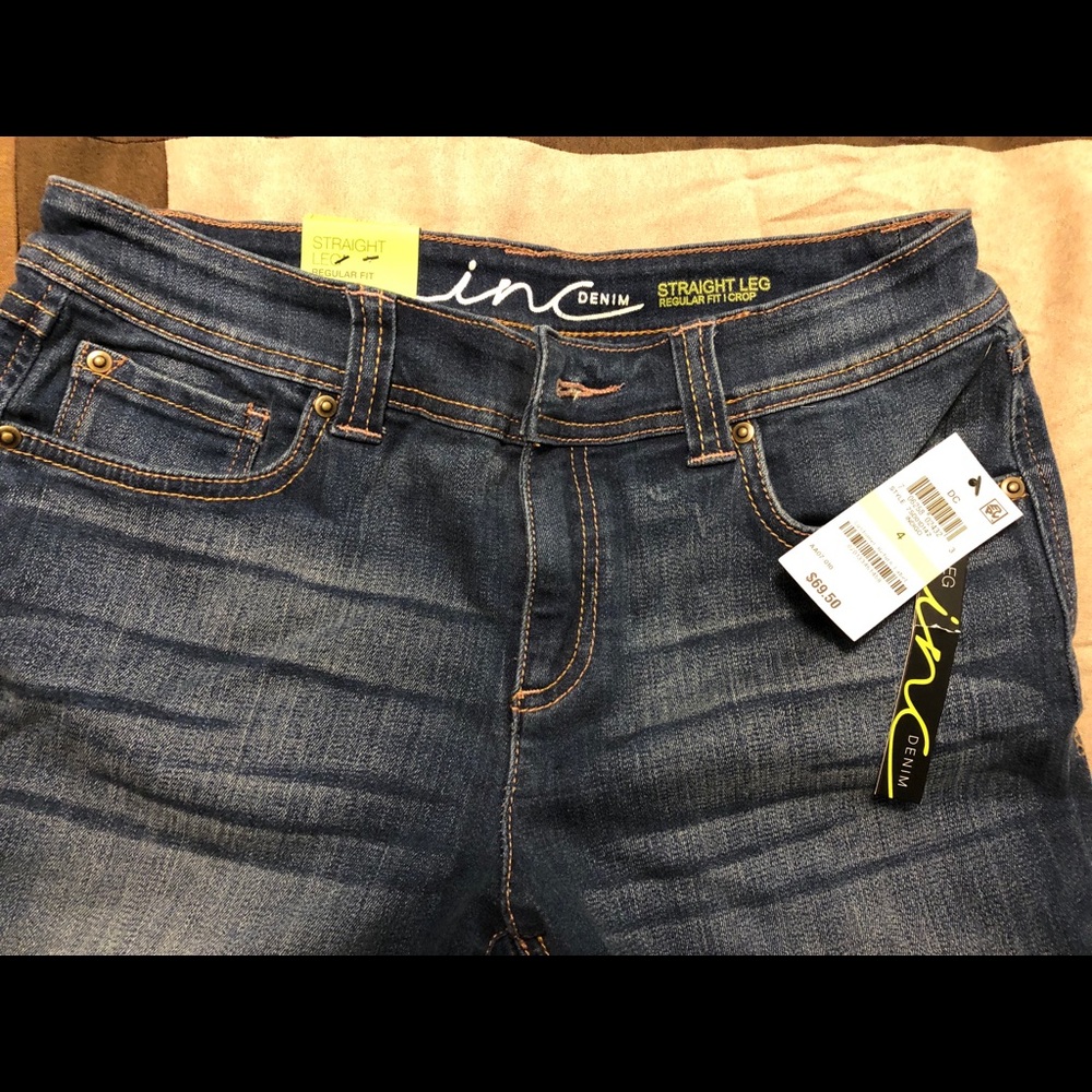 NWT! Inc cropped jeans